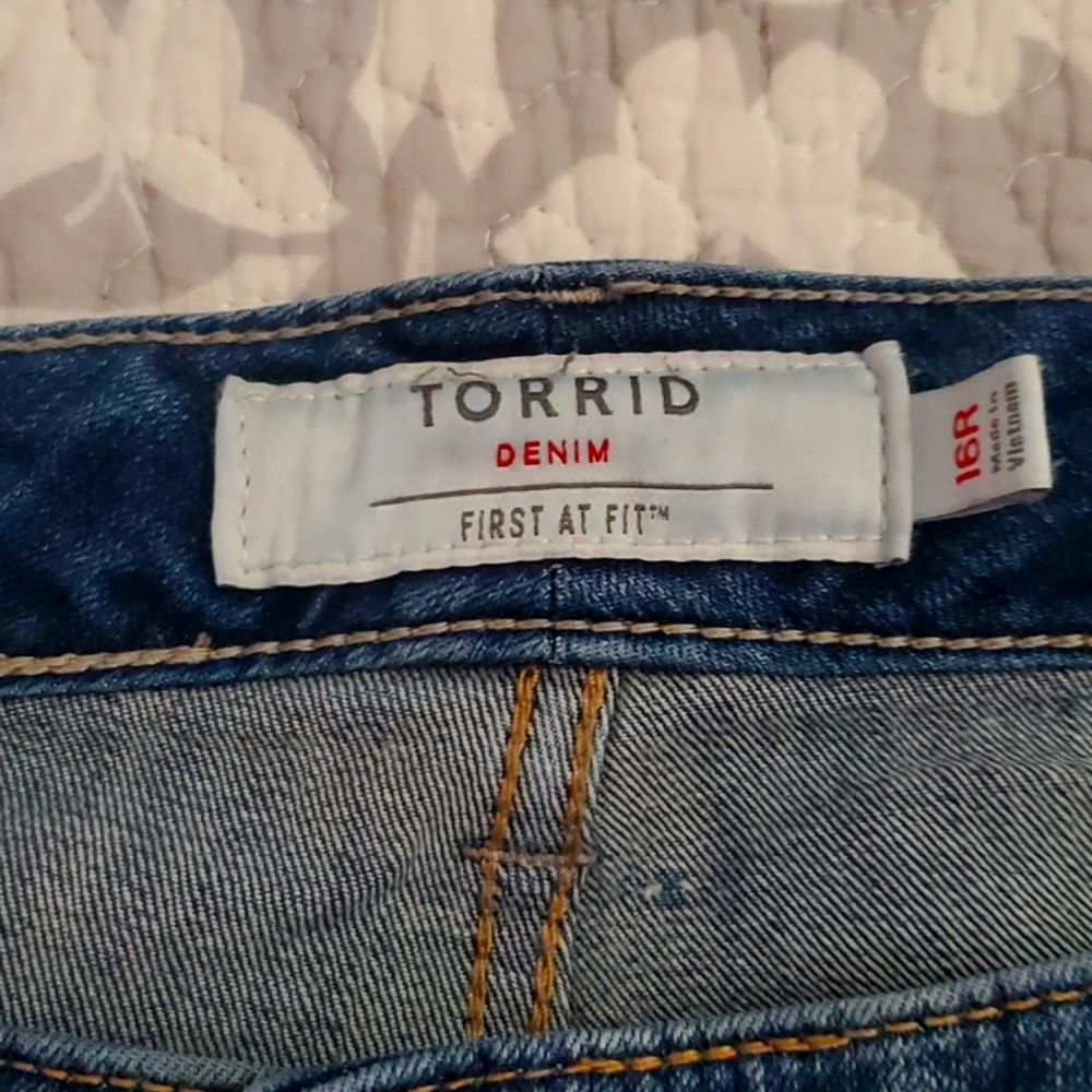 Torrid skinny jeans
